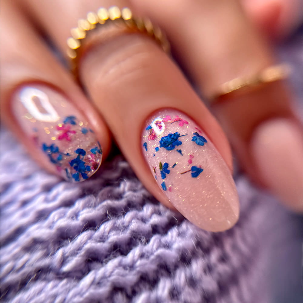 OZDOBA DO PAZNOKCI SUSZONE KWIATKI BIAŁE - obrazek 5