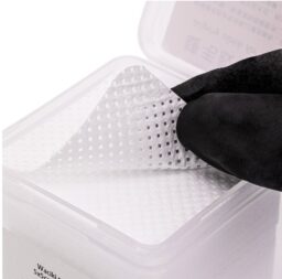 WACIKI BEZPYŁOWE PERFOROWANE 5x5cm 200szt box